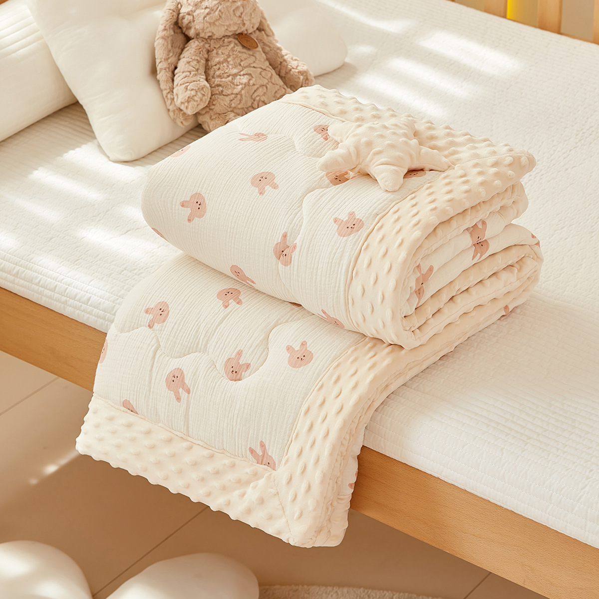 couverture bébé lapin rose