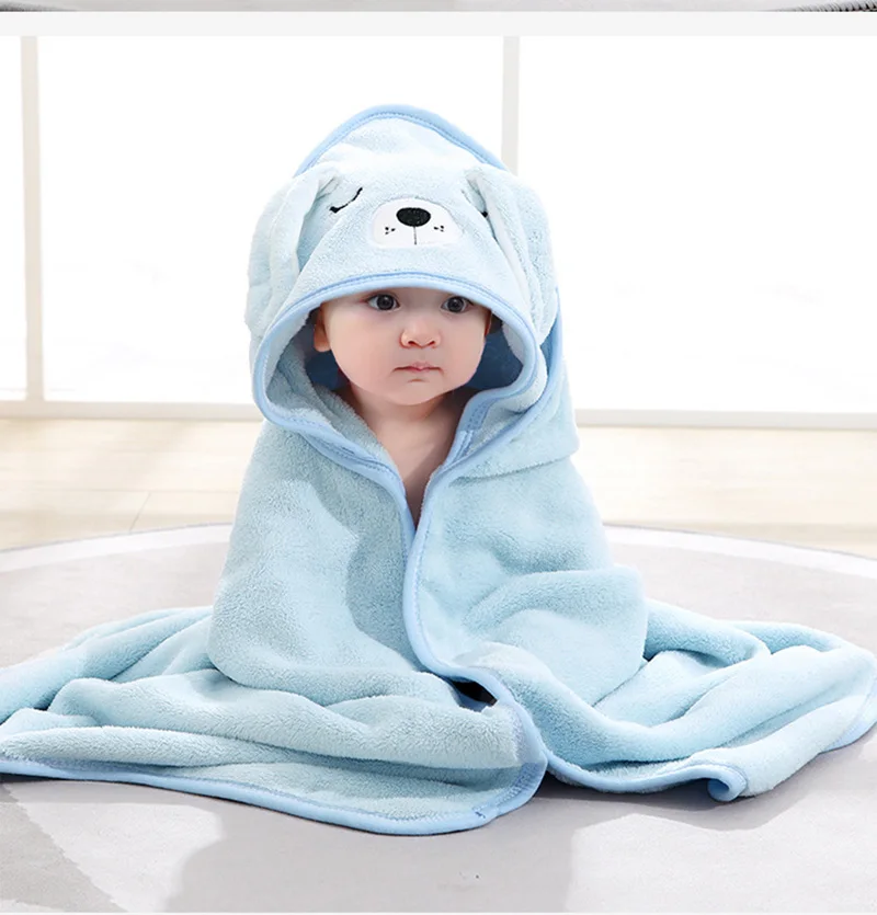 serviette de bain bébé bleu